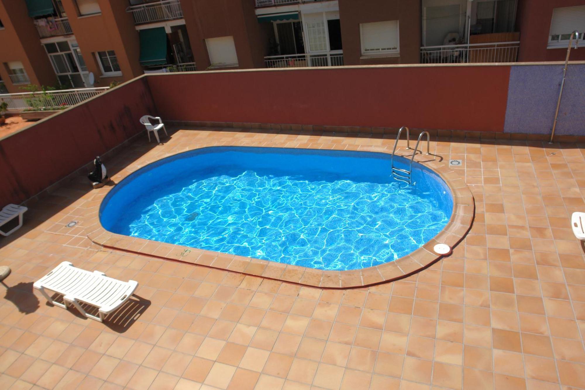 Hotel Flora Parc Castelldefels Εξωτερικό φωτογραφία