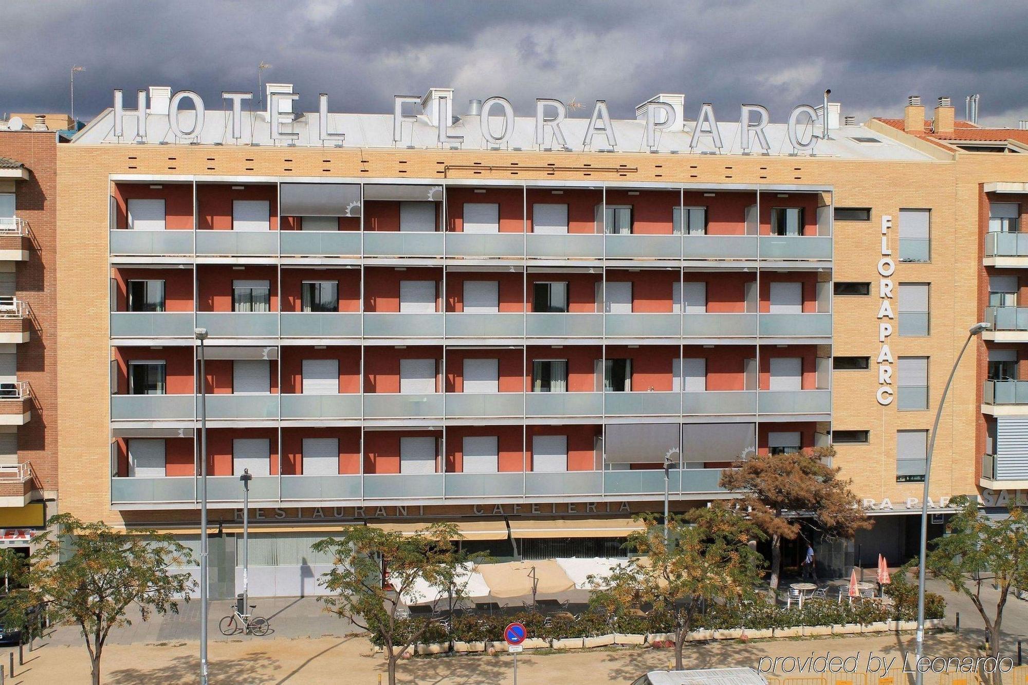 Hotel Flora Parc Castelldefels Εξωτερικό φωτογραφία