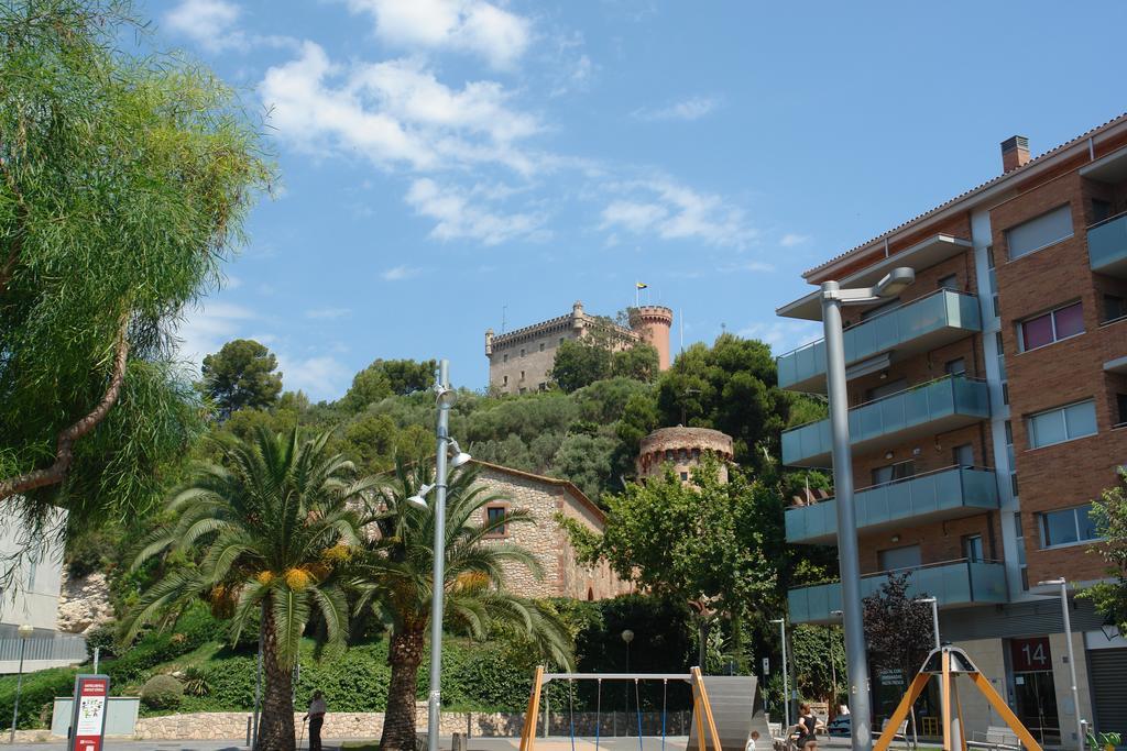 Hotel Flora Parc Castelldefels Εξωτερικό φωτογραφία