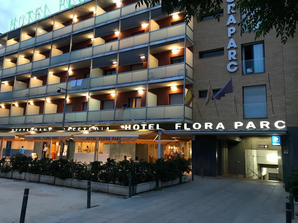 Hotel Flora Parc Castelldefels Εξωτερικό φωτογραφία