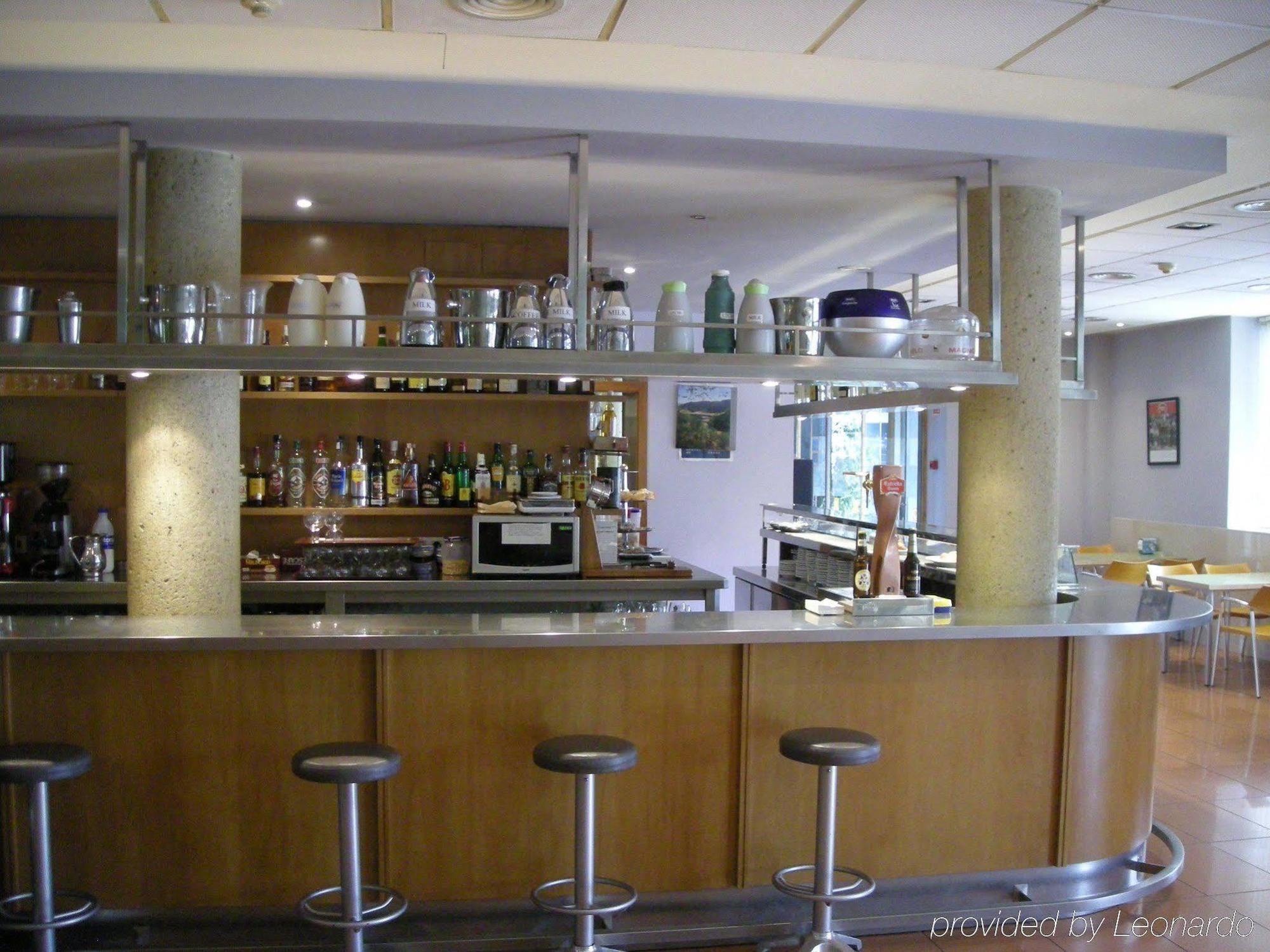 Hotel Flora Parc Castelldefels Εξωτερικό φωτογραφία